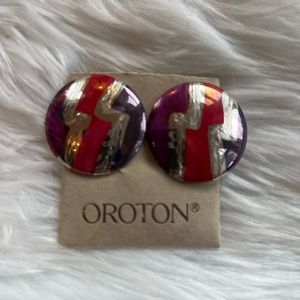 Oroton womens vintage retro clip on earrings. Graphic design
